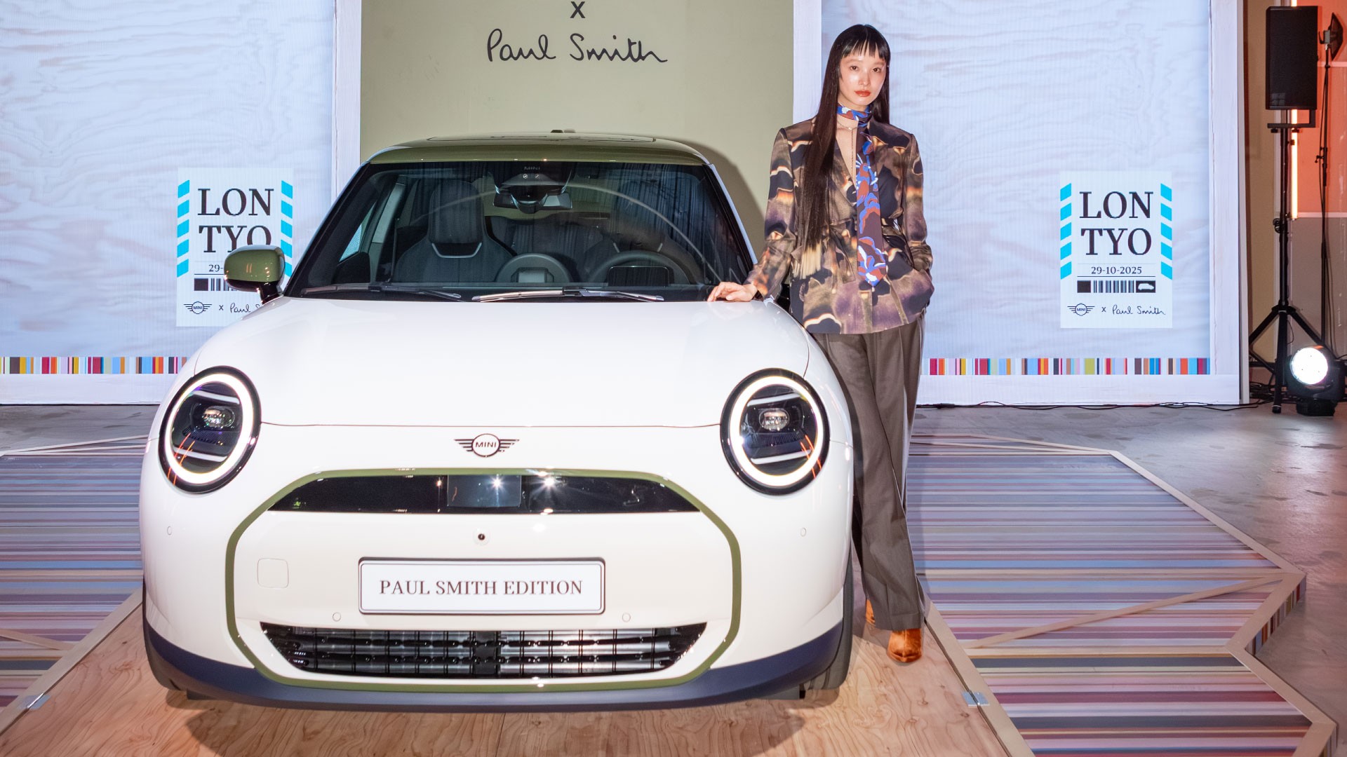 The MINI paul Smith Edition display vehicle and image cut of Yuka Mannami